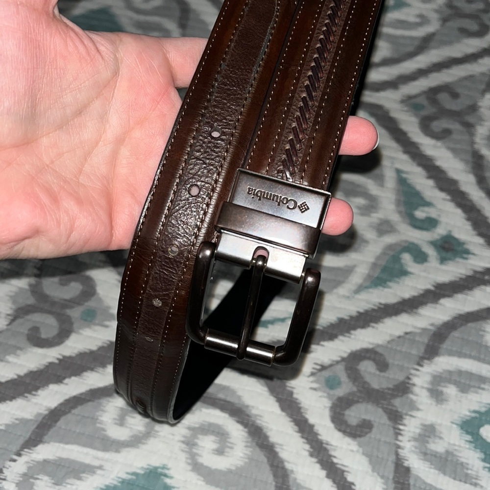 Columbia Men’s reversible belt size 36